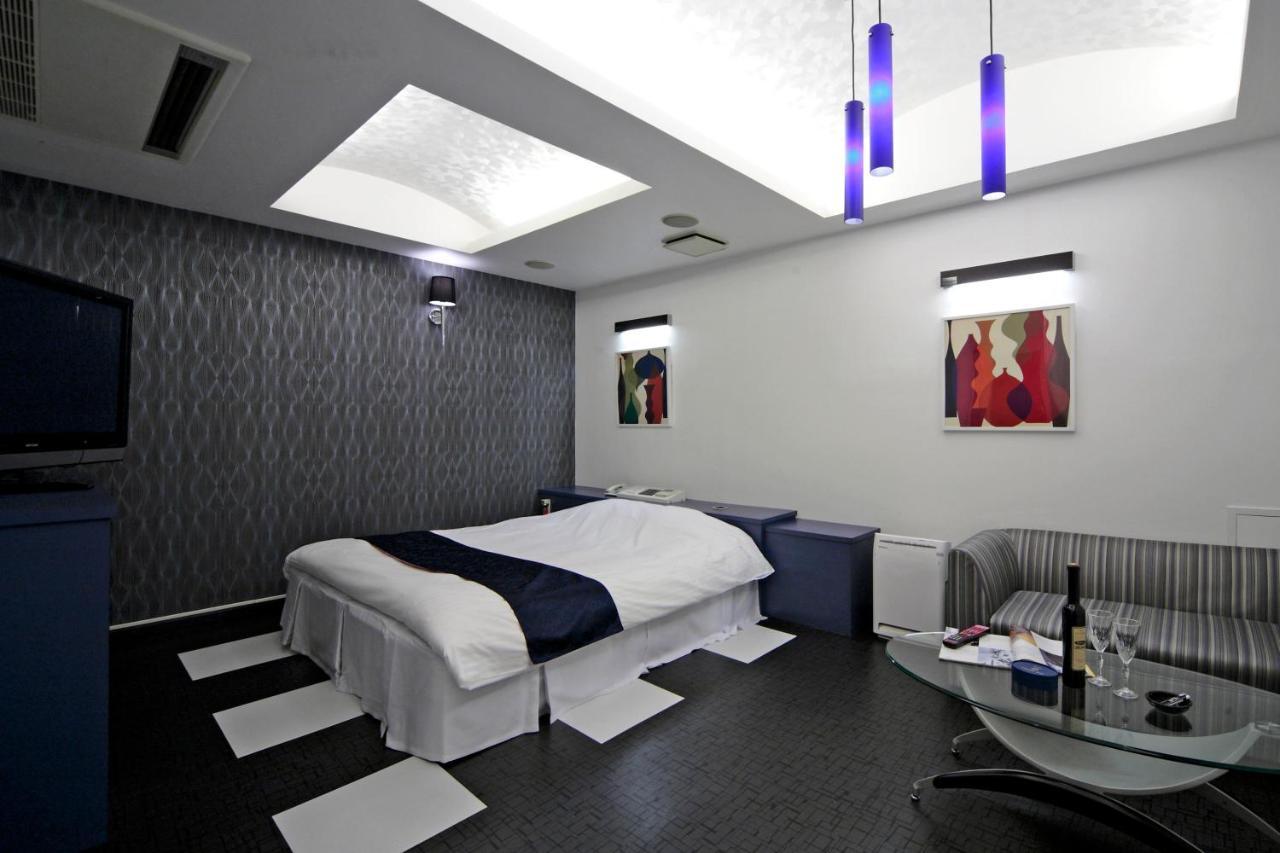 Hotel Lala Minato - Adult Only Nagoja Zewnętrze zdjęcie