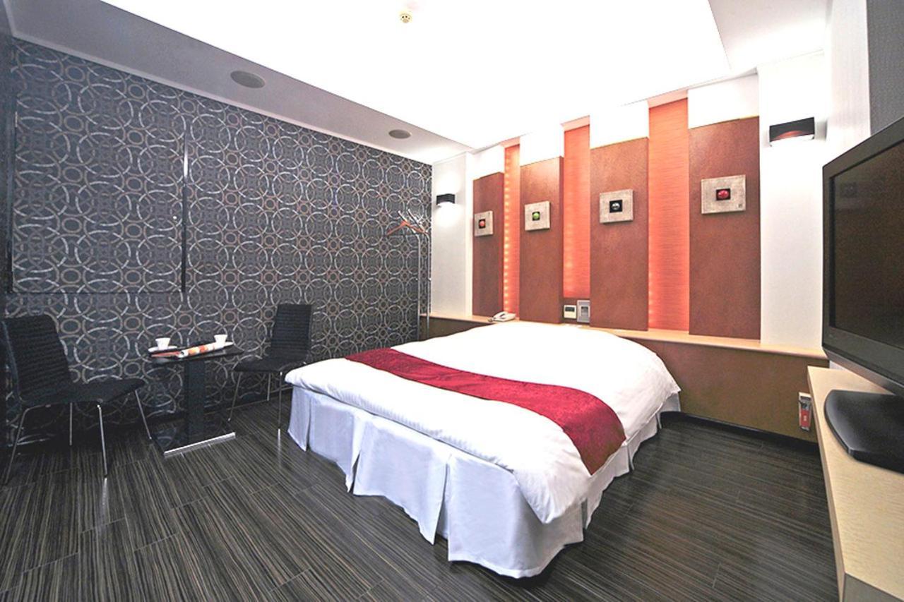 Hotel Lala Minato - Adult Only Nagoja Zewnętrze zdjęcie