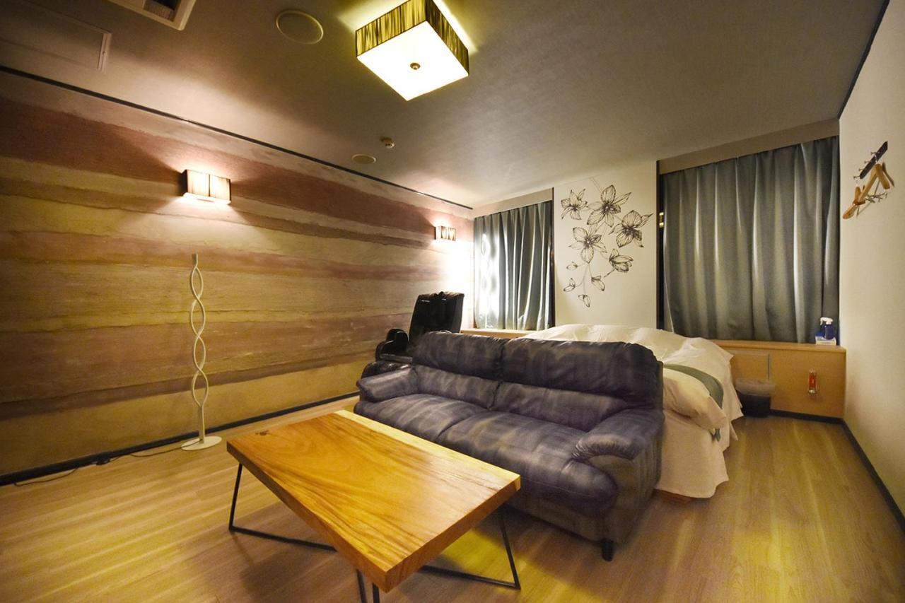 Hotel Lala Minato - Adult Only Nagoja Zewnętrze zdjęcie